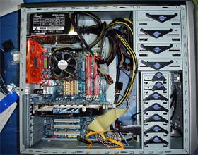 �p�\�R�����d����Ԃ̉������s���܂��B